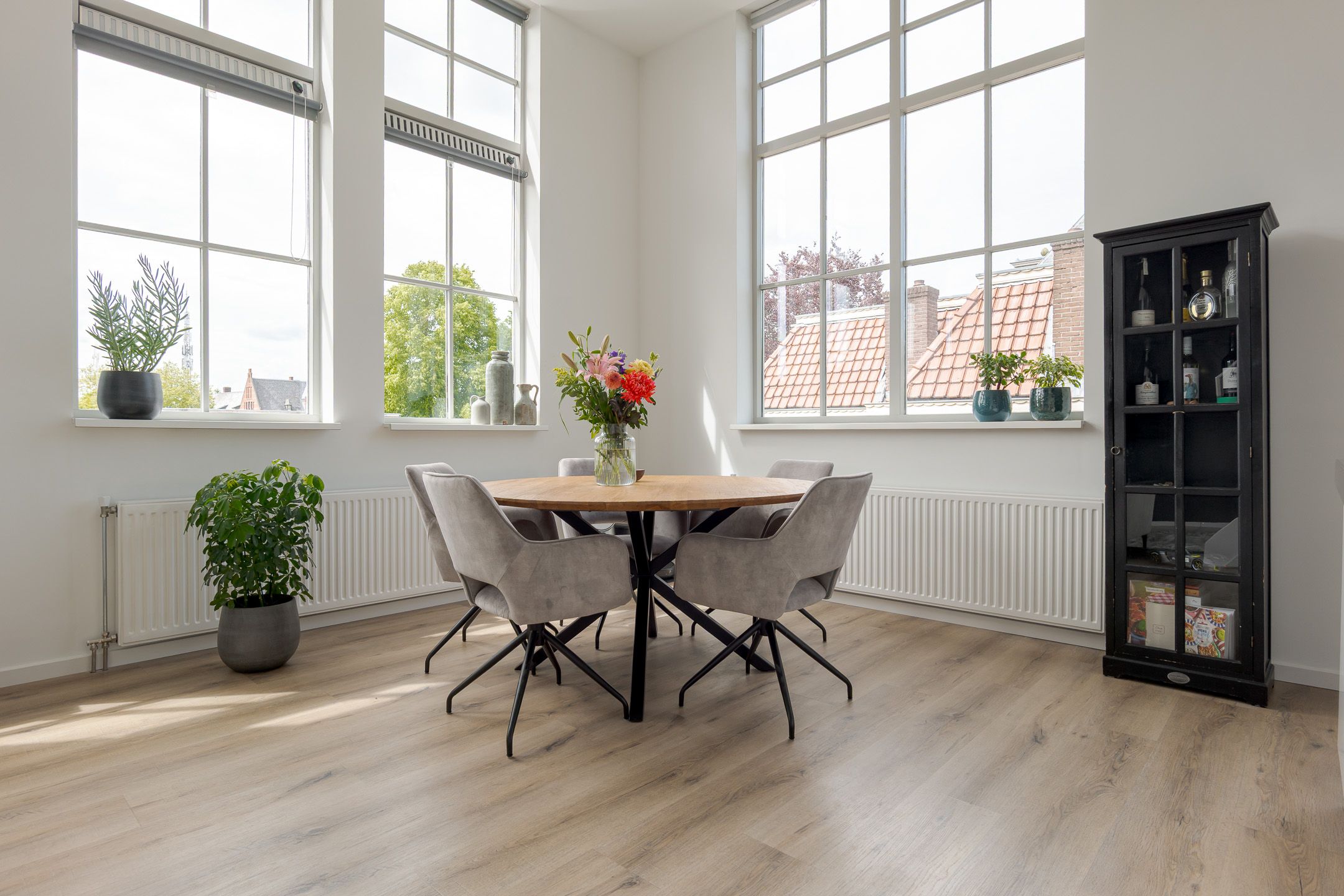 Photo 9 of Catharinastraat 17-21