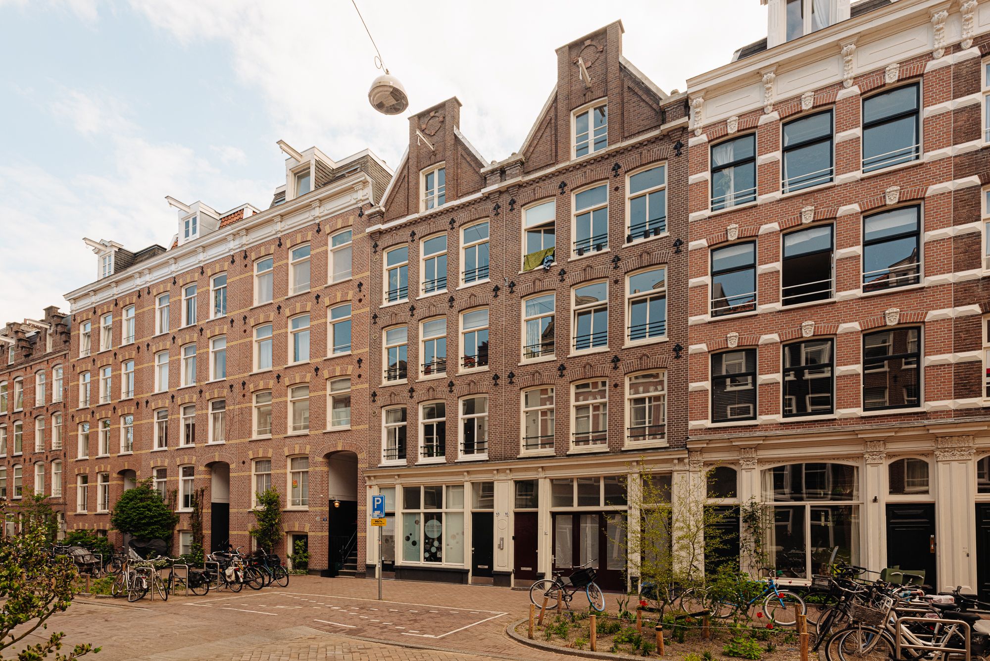 Photo 6 of Gerard Doustraat 18-3