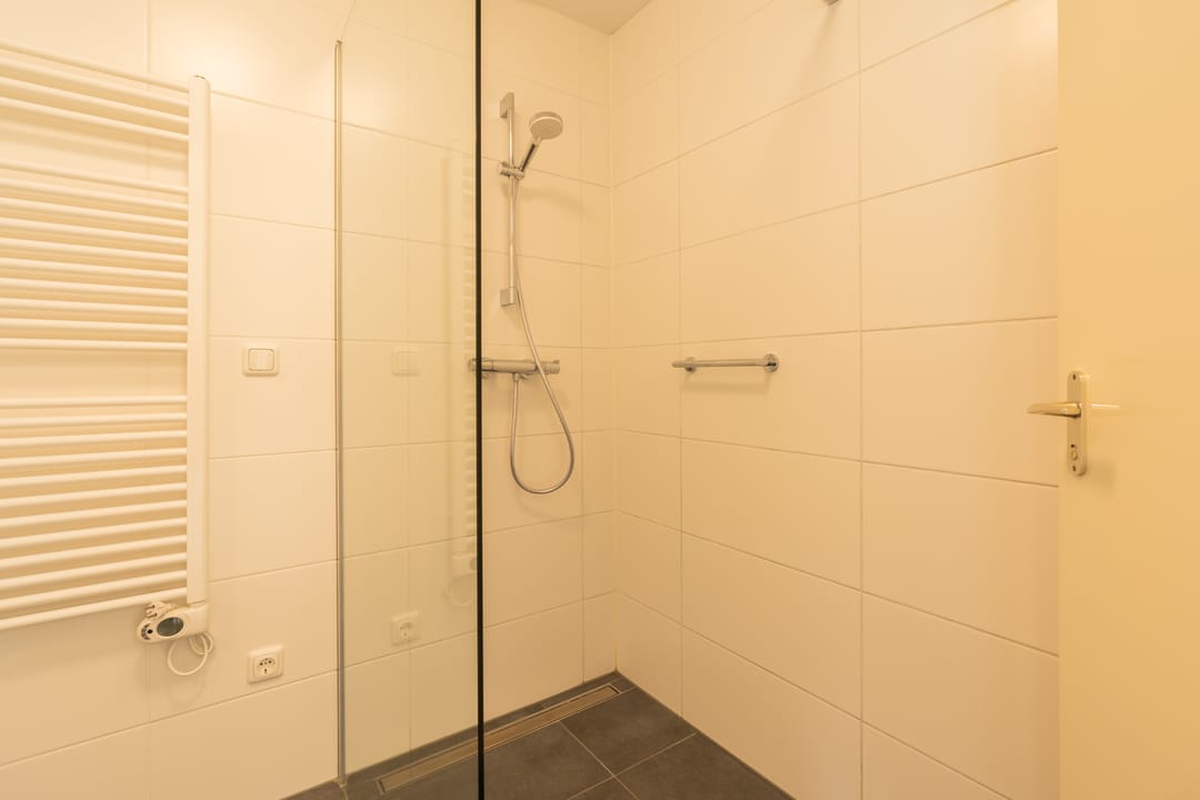 Photo 32 of Van den Berghlaan 547