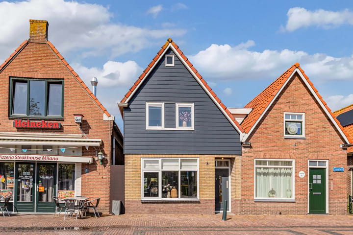 Twee-onder-één-kap te koop: Sasplein 7, Kuinre