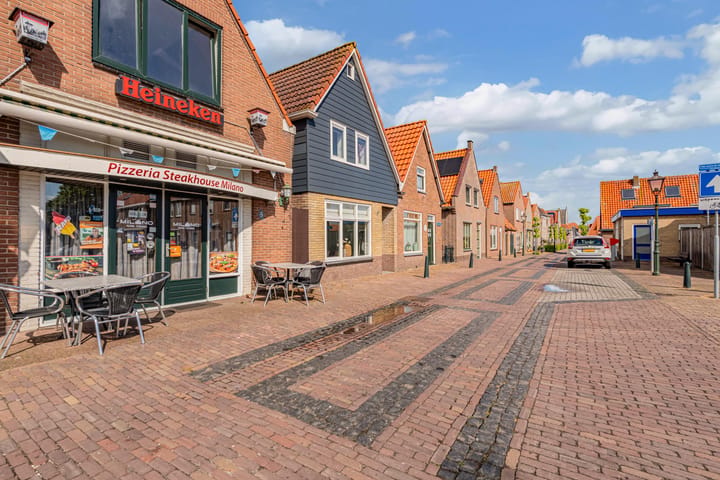Twee-onder-één-kap te koop: Sasplein 7, Kuinre