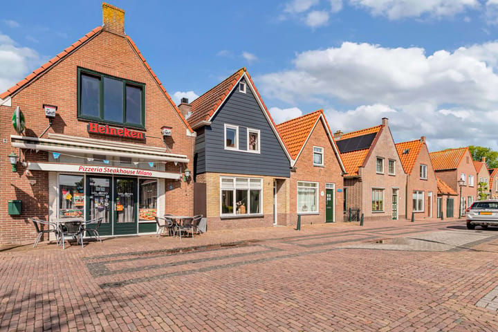 Twee-onder-één-kap te koop: Sasplein 7, Kuinre