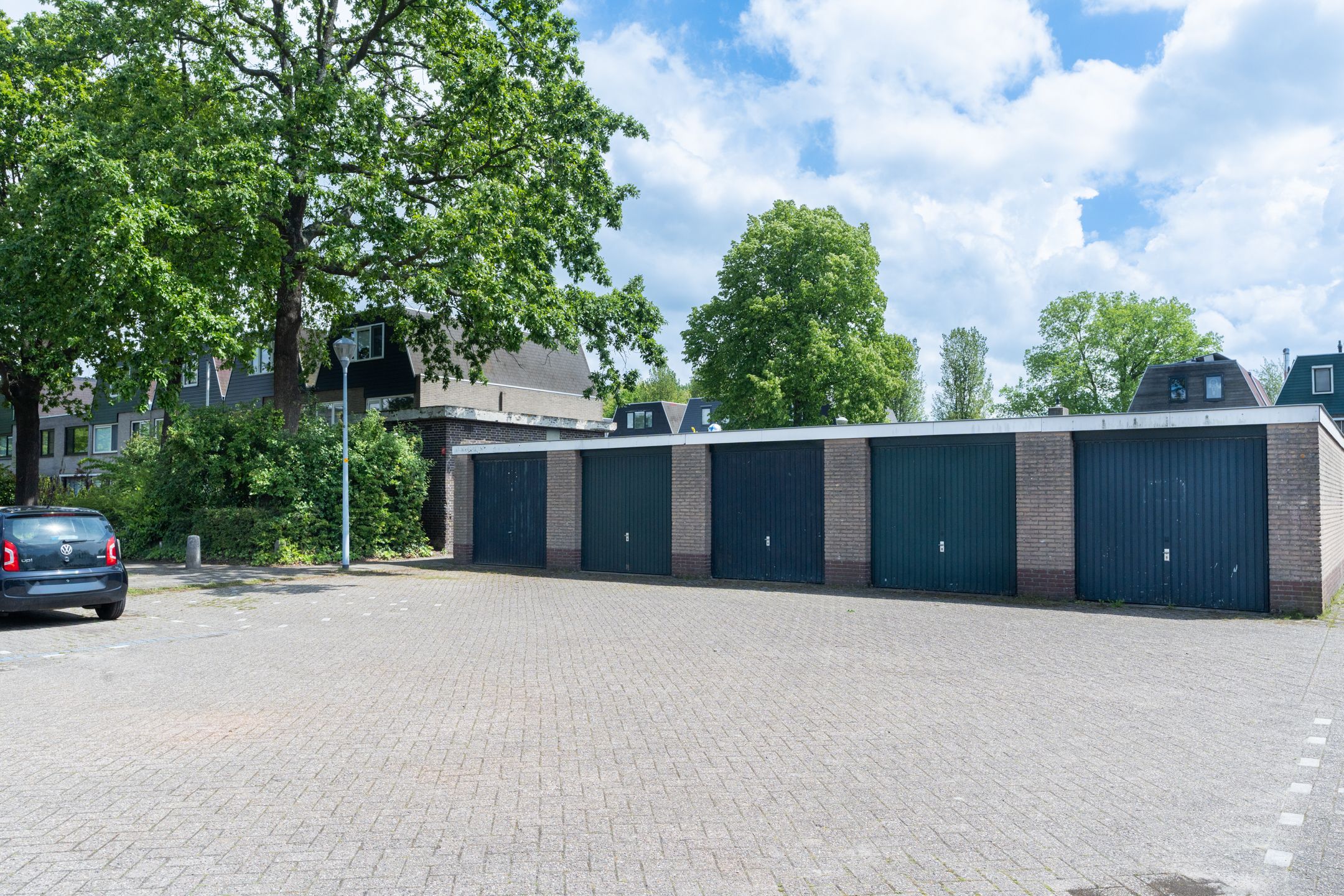 Photo 3 of Van den Berghlaan 547