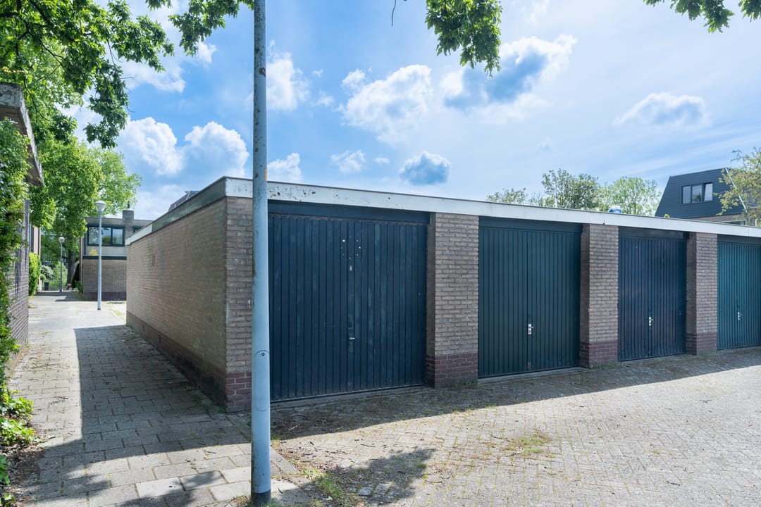 Photo 43 of Van den Berghlaan 547