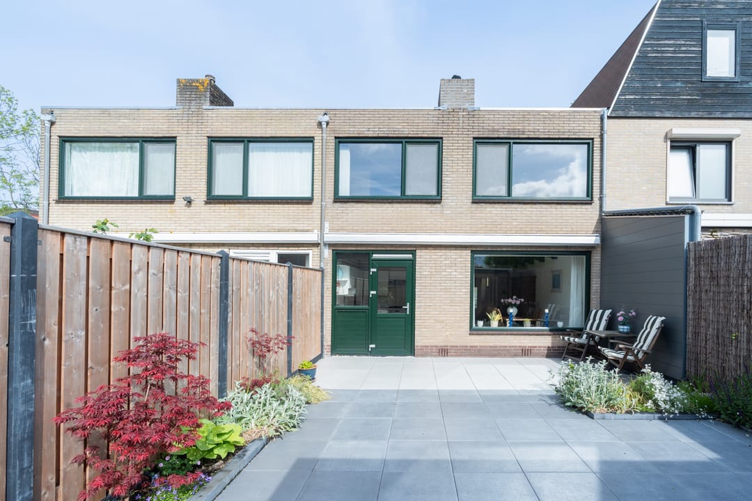 Photo 37 of Van den Berghlaan 547