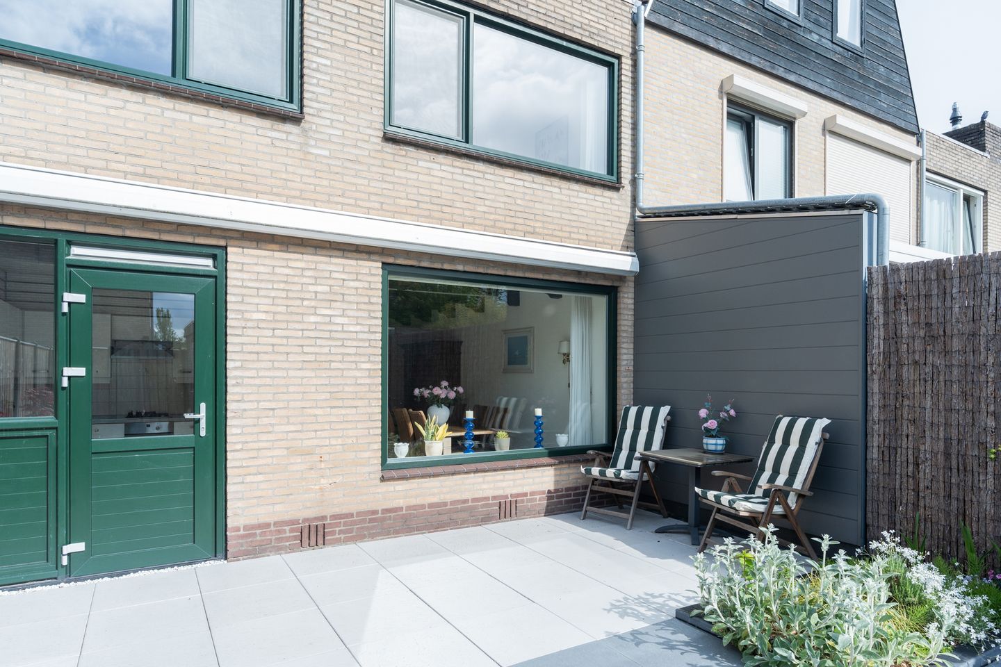 Photo 40 of Van den Berghlaan 547