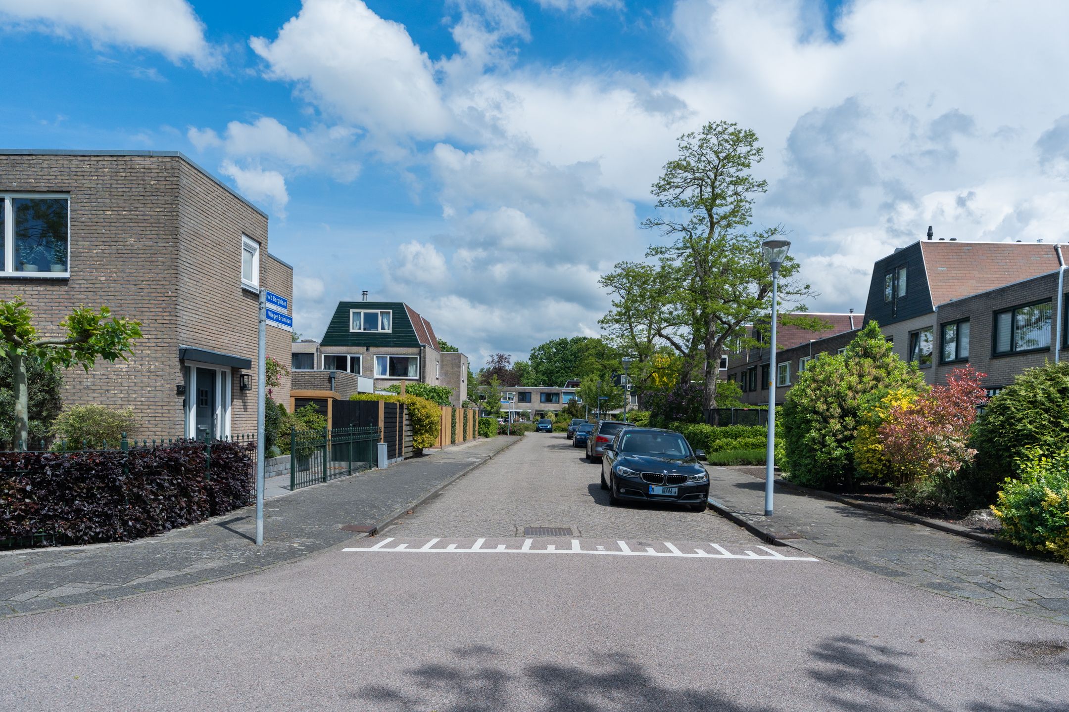 Photo 45 of Van den Berghlaan 547