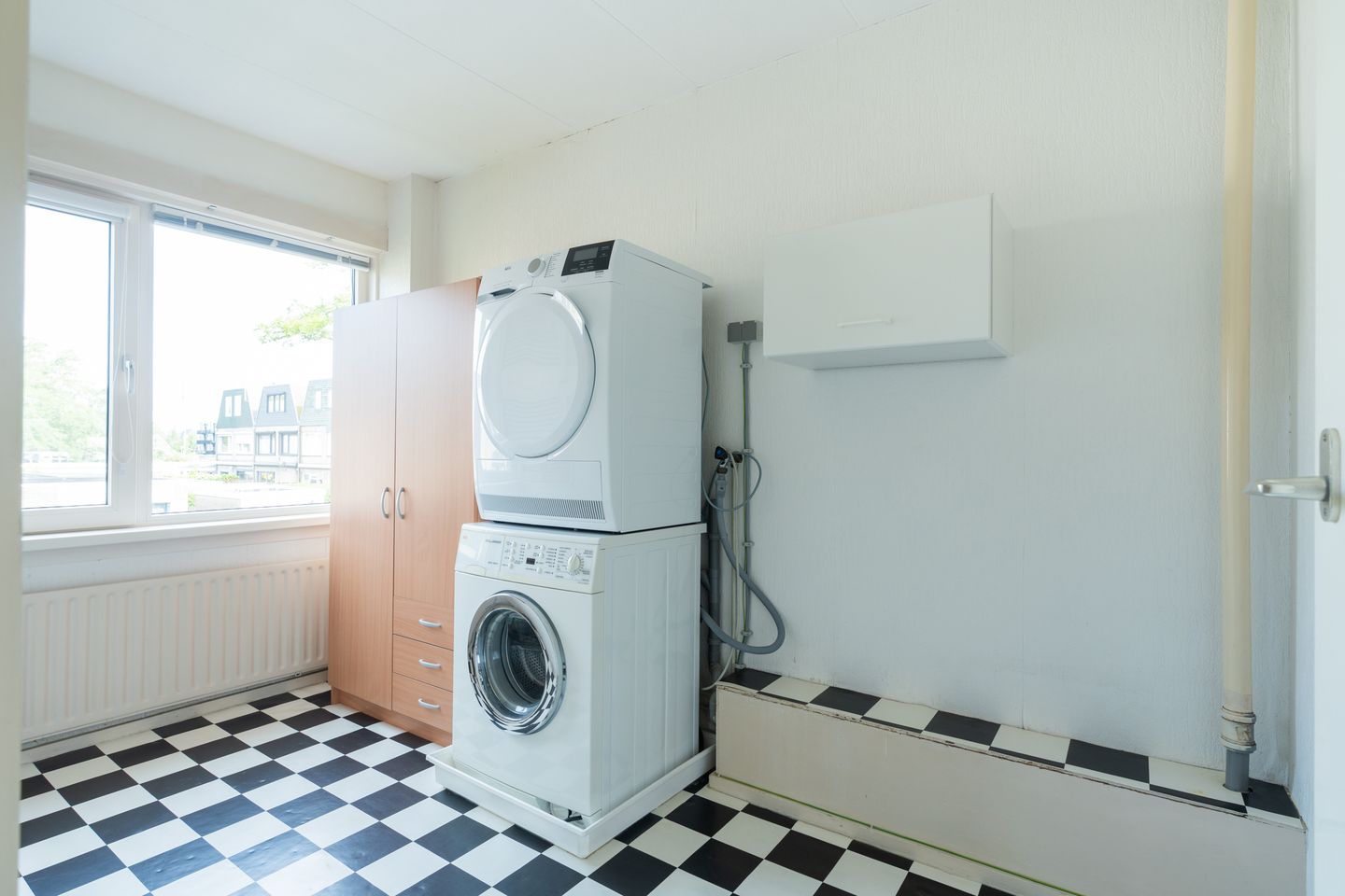 Photo 34 of Van den Berghlaan 547