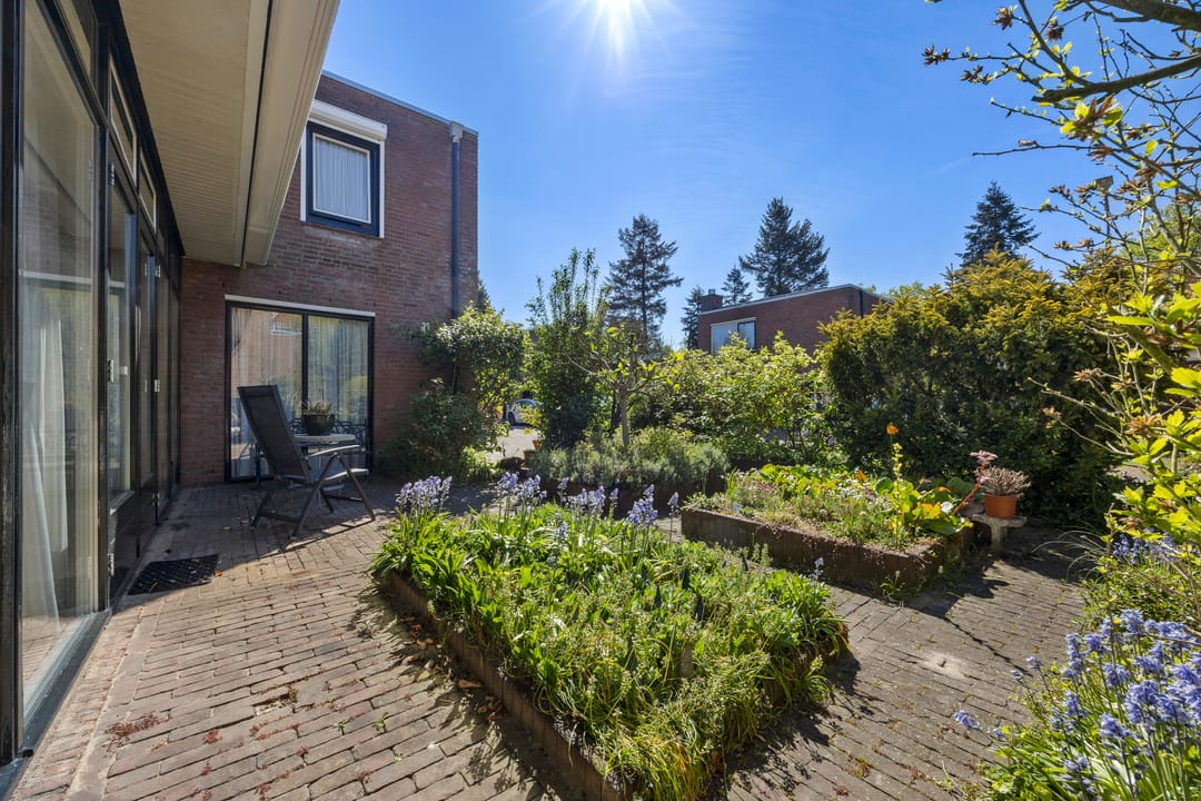 Photo 2 of Professor Schlichtingstraat 5