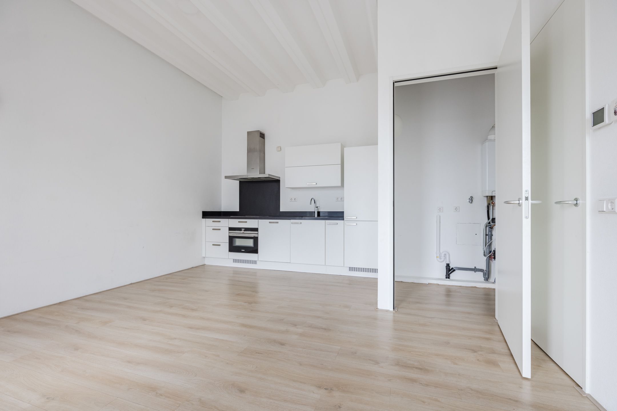 Photo 12 of Binckhorstlaan 311-F