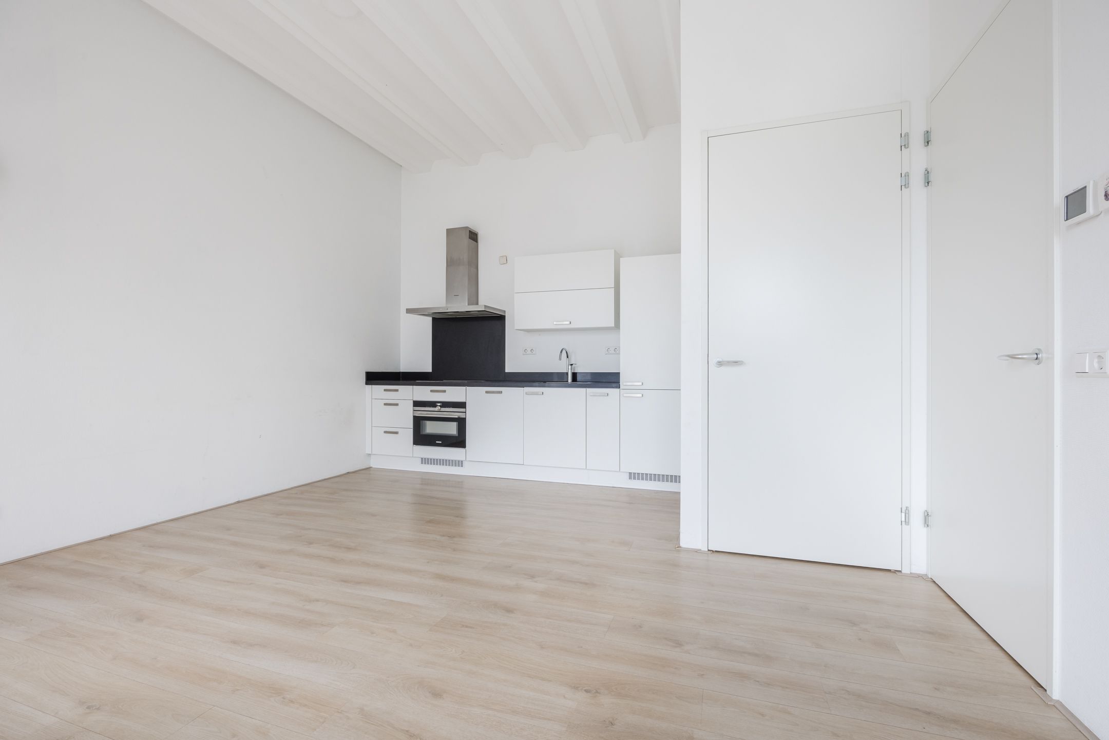 Photo 12 of Binckhorstlaan 311-F