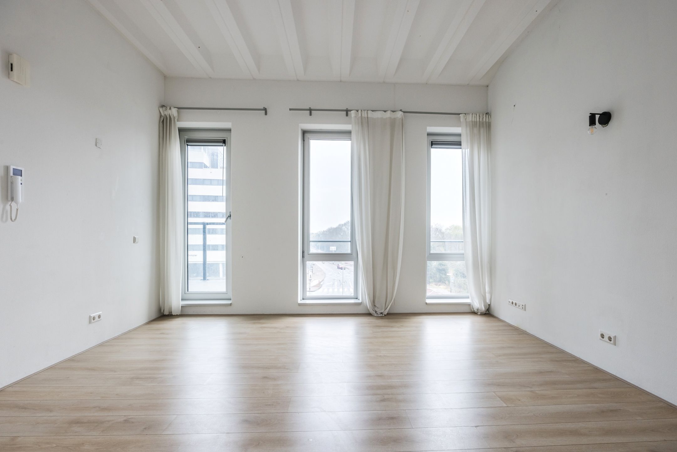 Photo 9 of Binckhorstlaan 311-F
