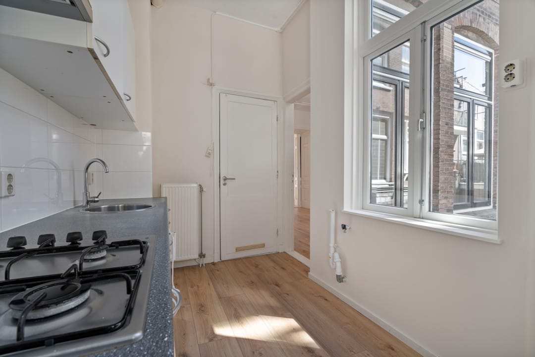 Photo 11 of Elandstraat 35