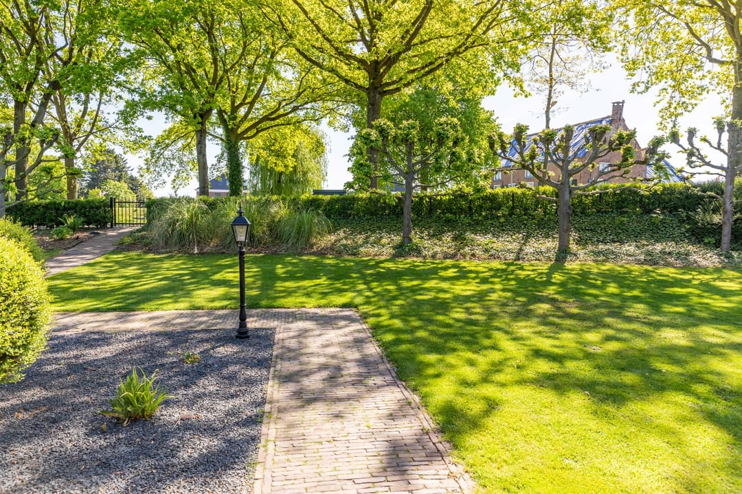 Photo 58 of Dorpsplein 1