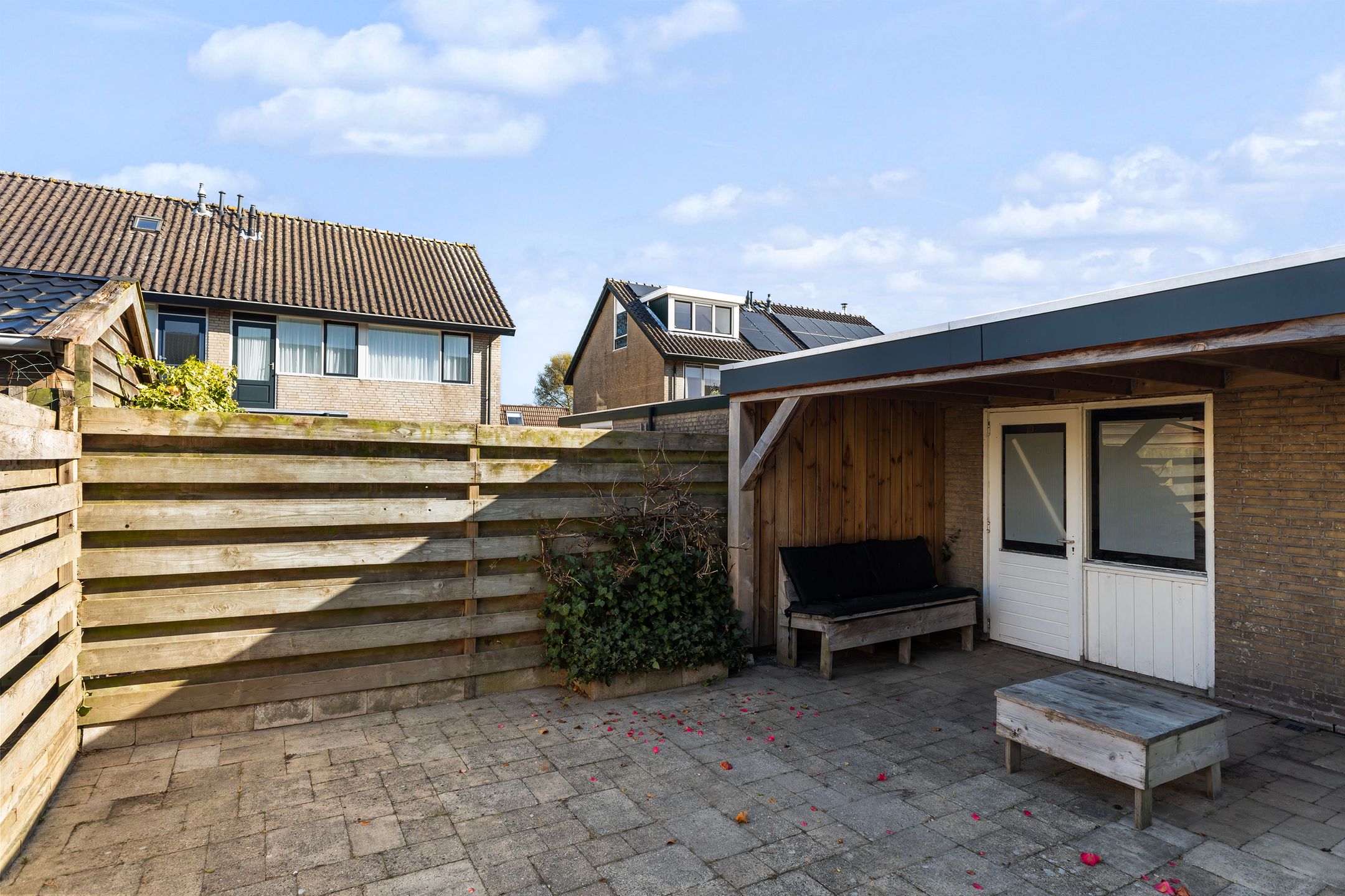 Photo 18 of Roggeblom 10