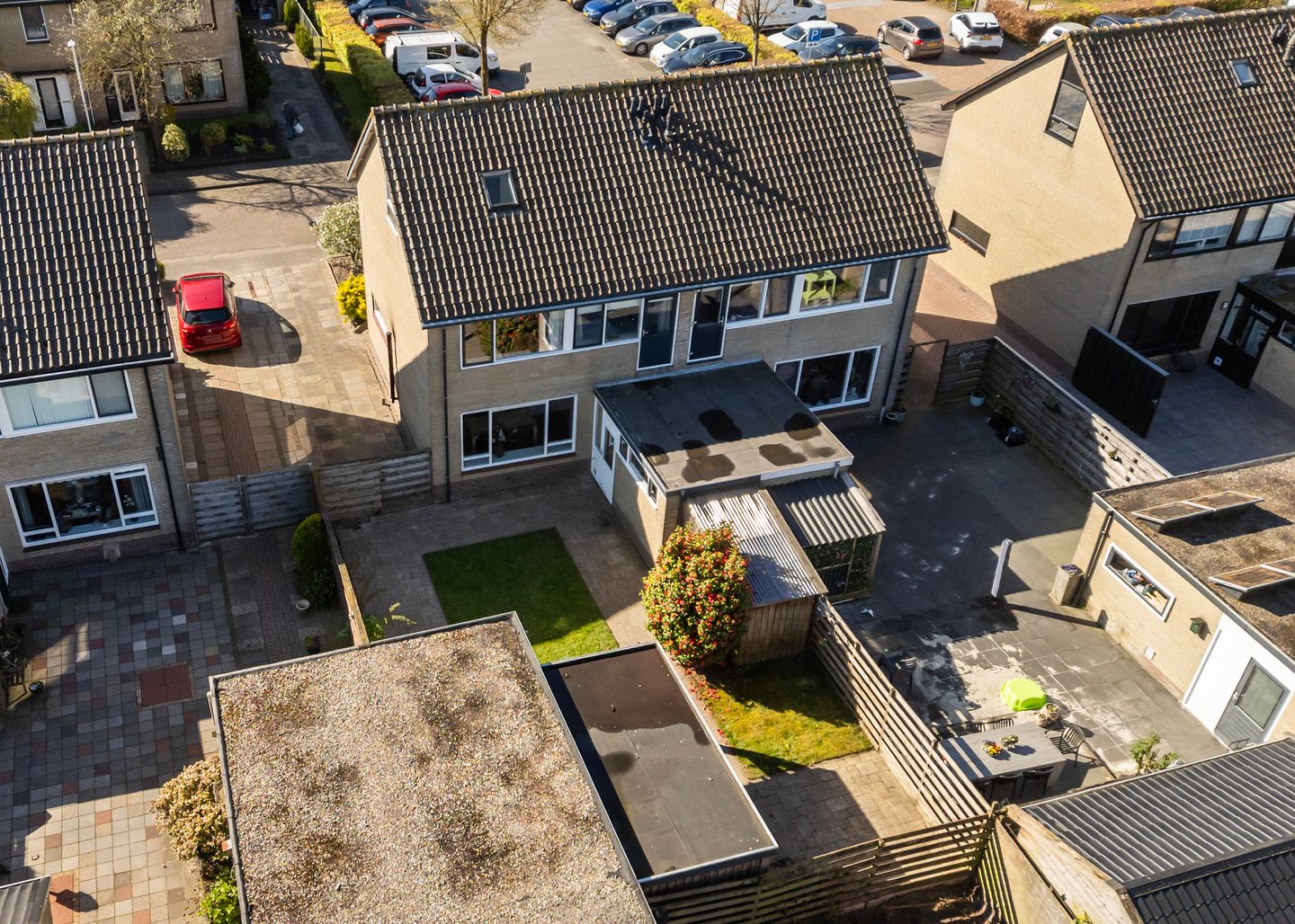 Photo 34 of Roggeblom 10