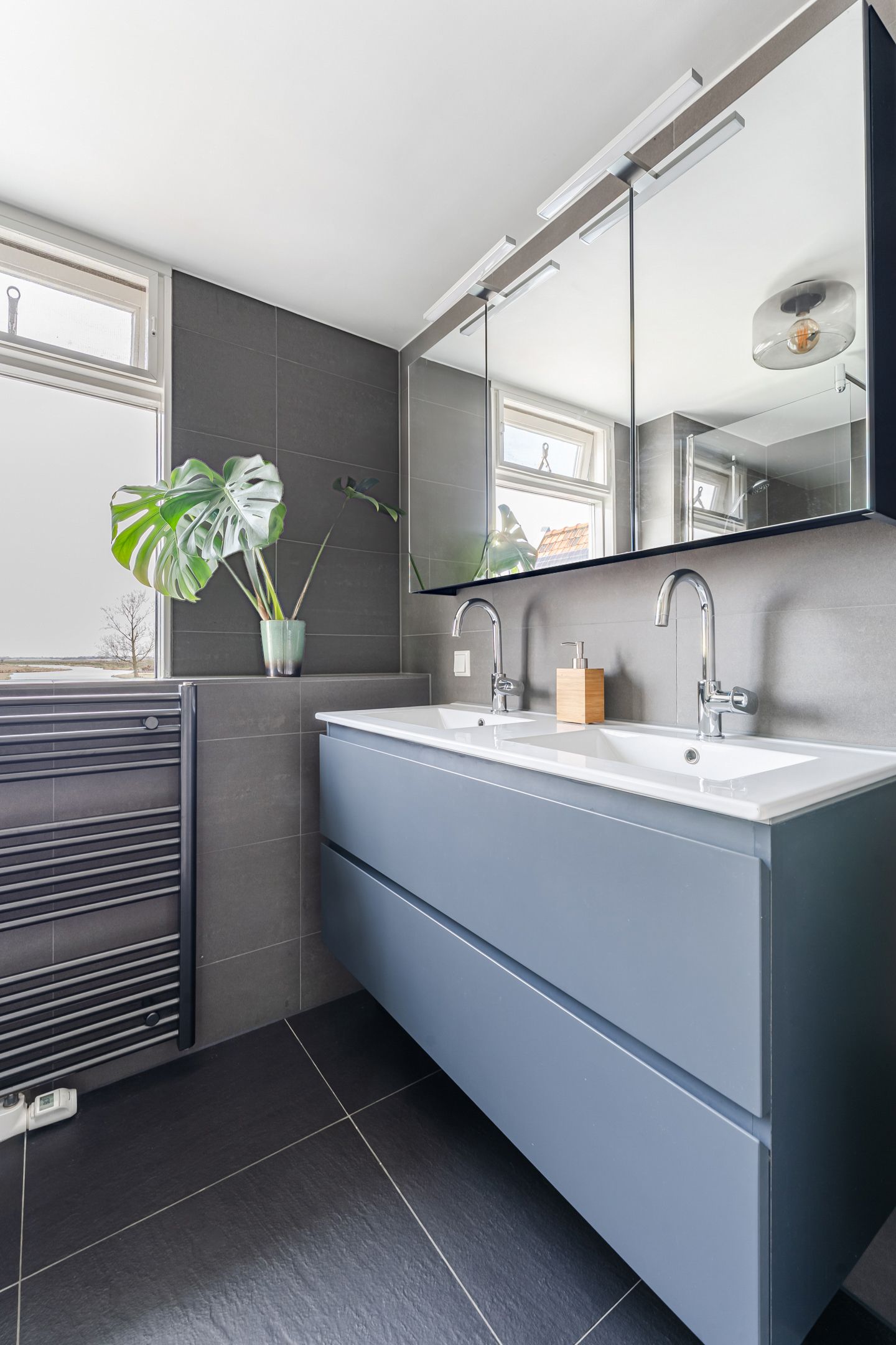 Photo 45 of Sluisstraat 7