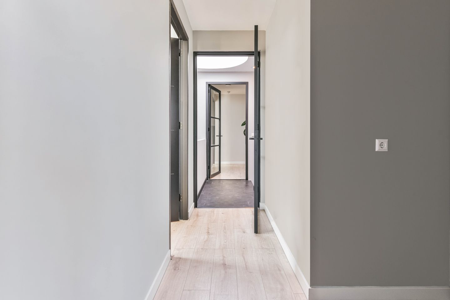 Foto 44 van Nijmegenstraat 2