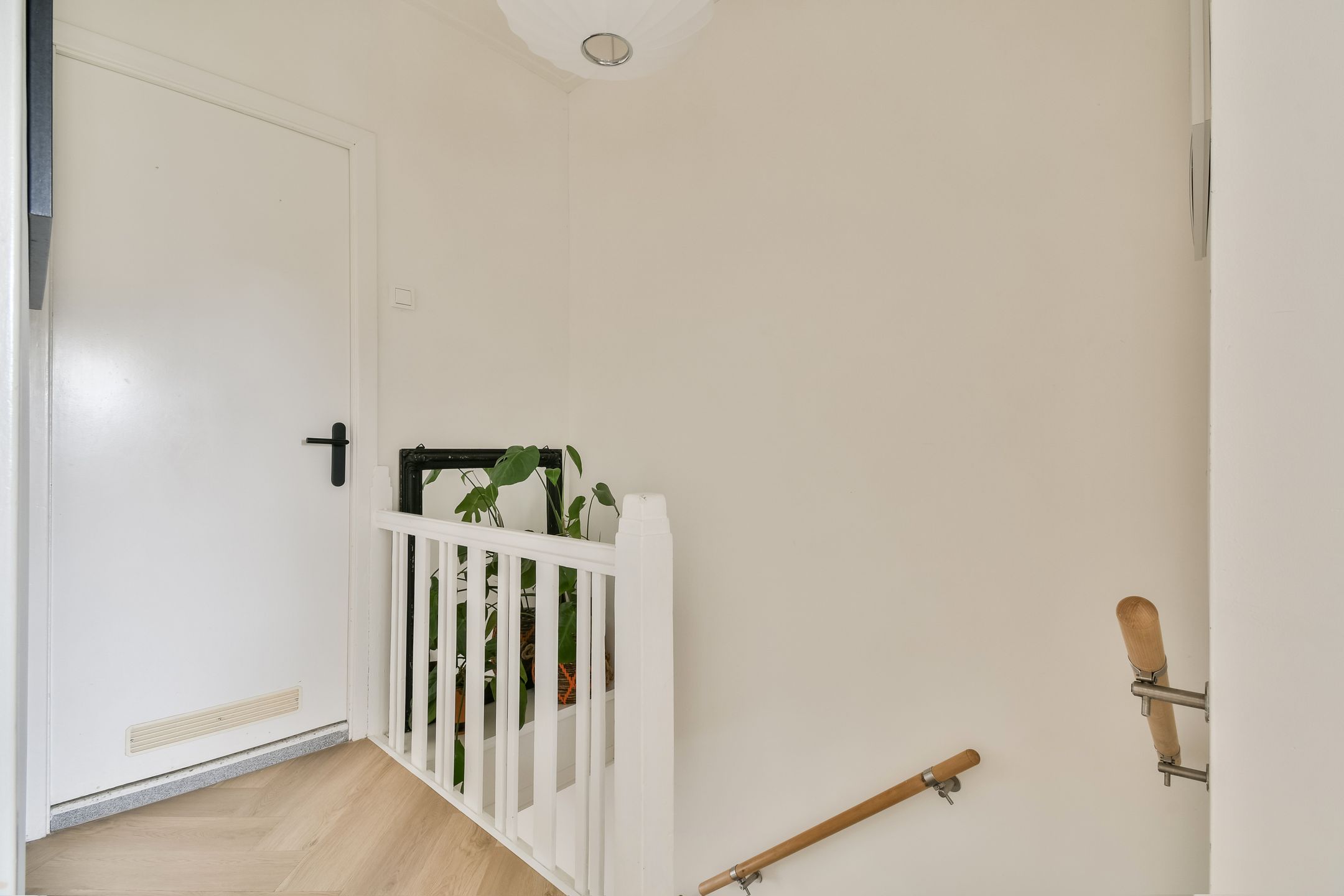 Photo 15 of Dr. Schaepmanstraat 52
