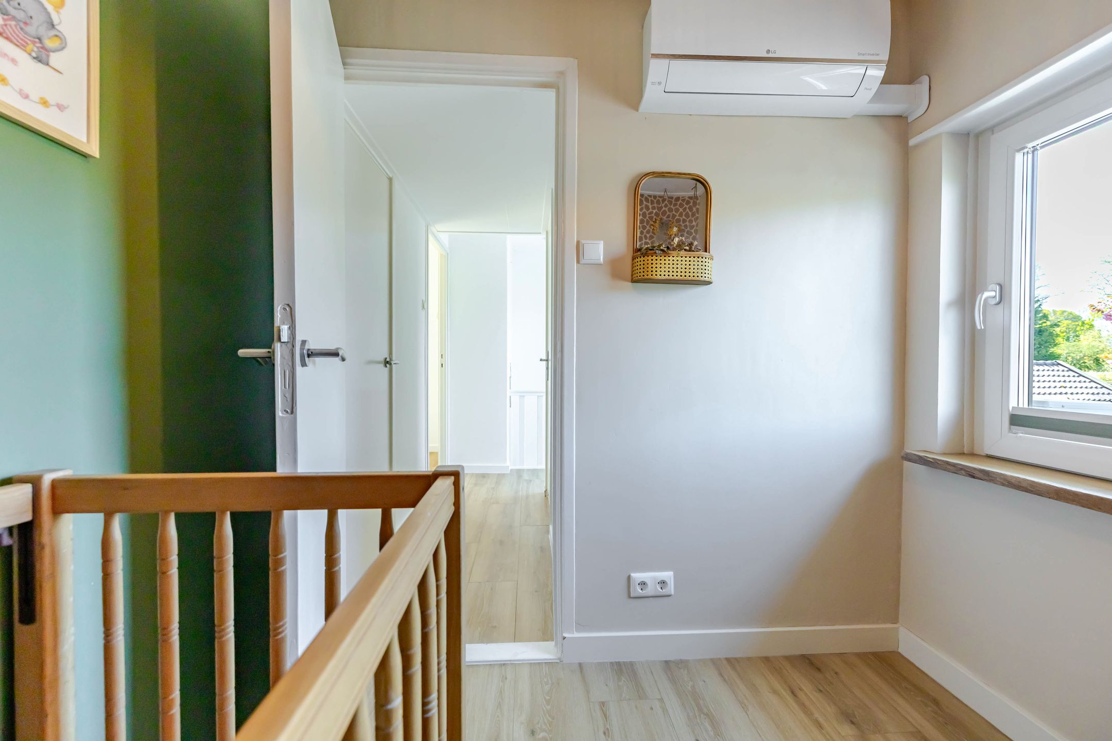 Photo 36 of Naweg 11