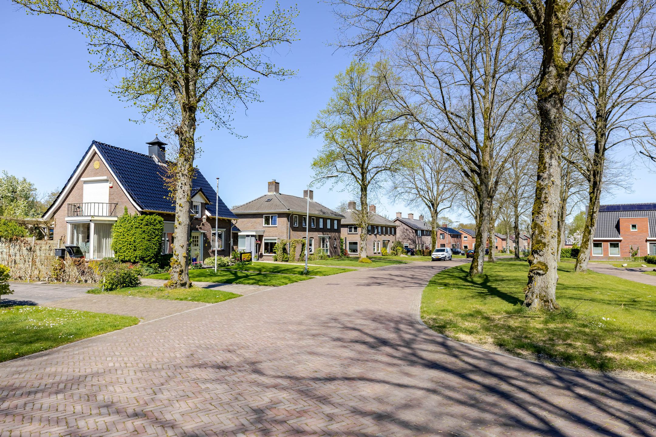 Photo 27 of Naweg 11