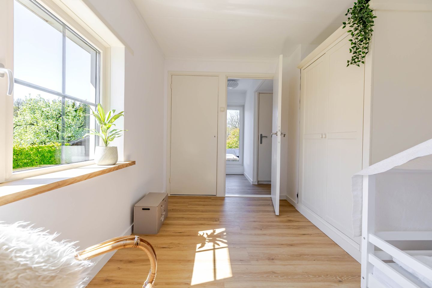 Photo 34 of Naweg 11