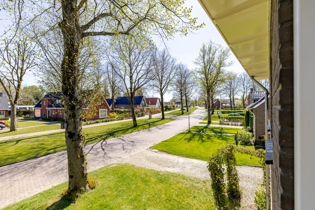 Photo 47 of Naweg 11