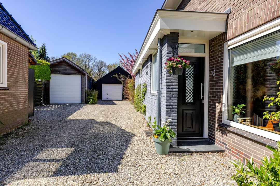 Photo 8 of Naweg 11
