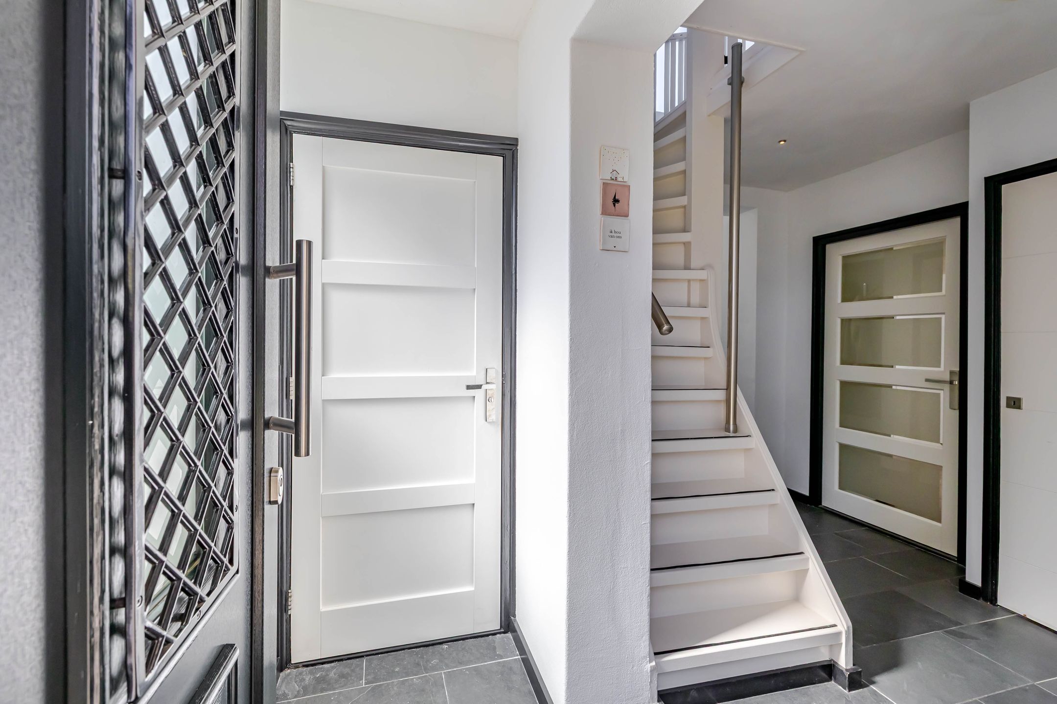 Photo 9 of Naweg 11