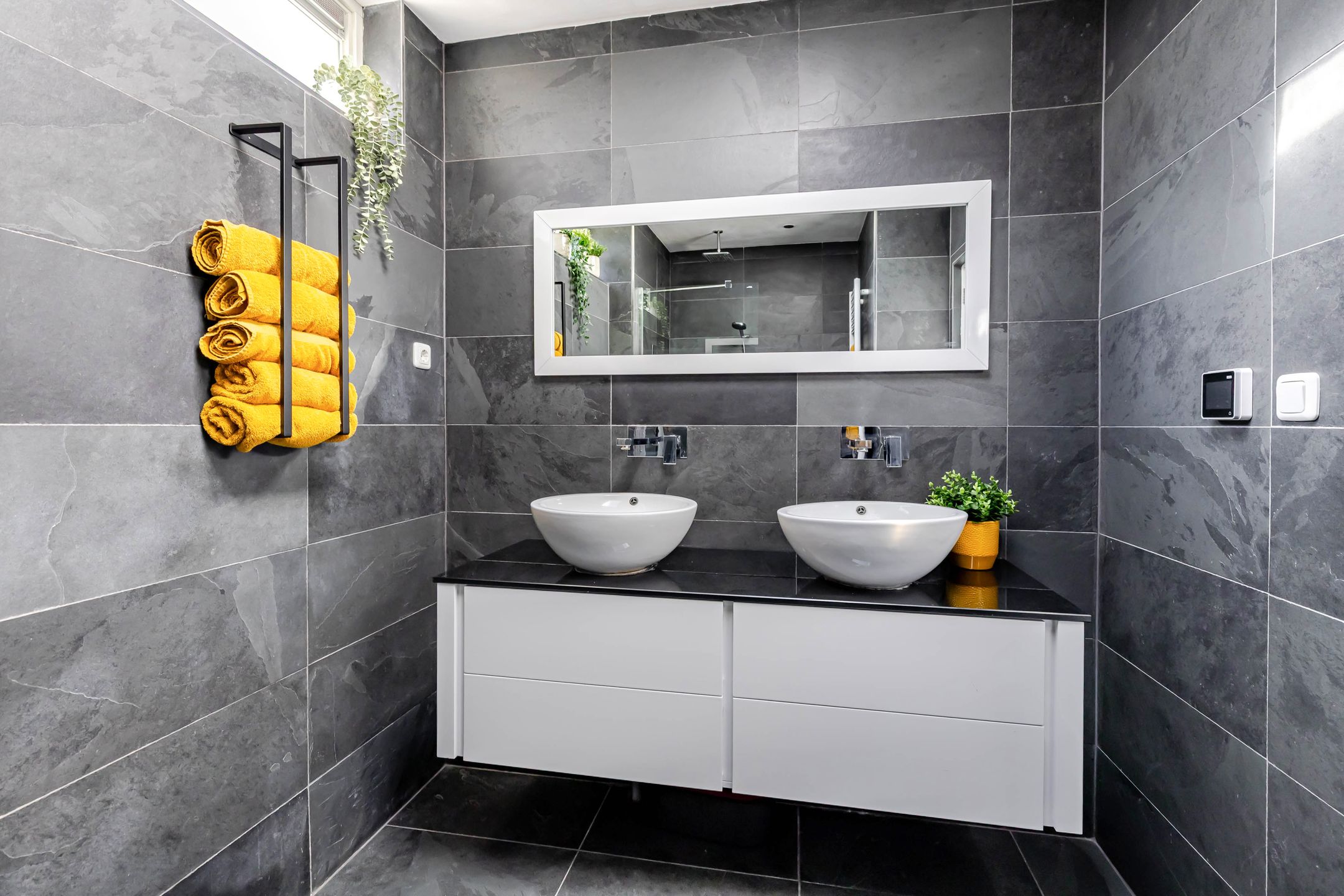 Photo 24 of Naweg 11