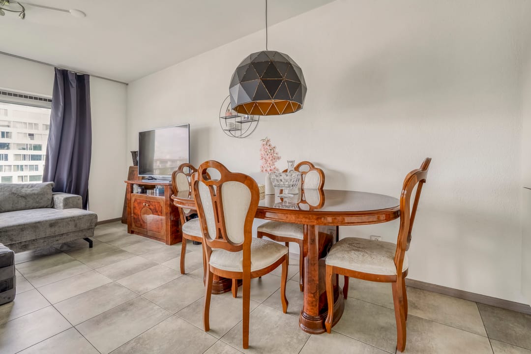 Beautifully Finished 2-Bedroom Apartment with Private Parking in Modern Complex — 7