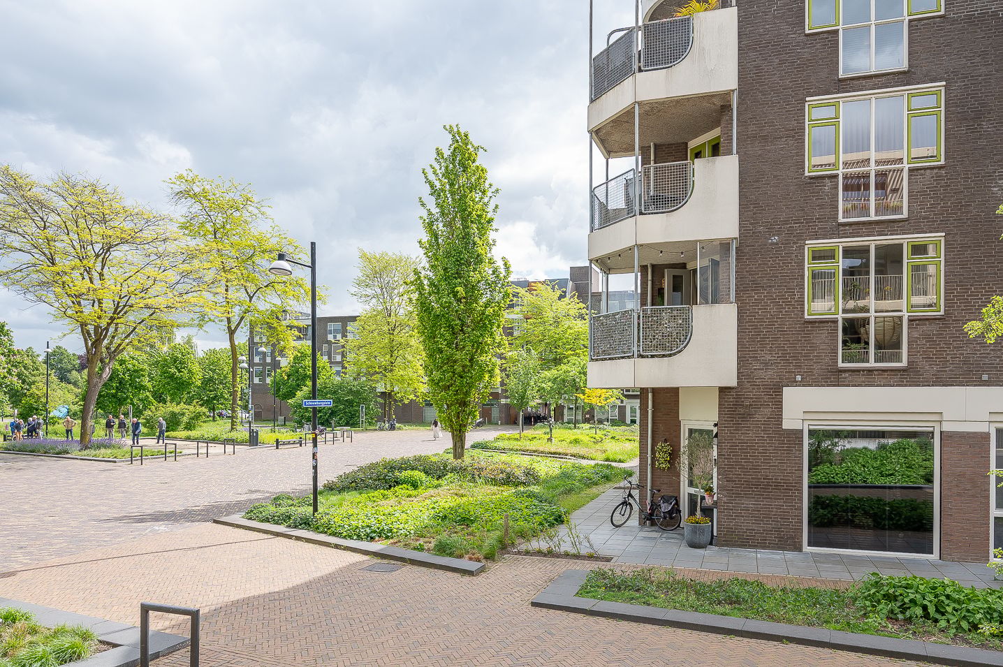 Foto 1 van Schouwburgplein 22