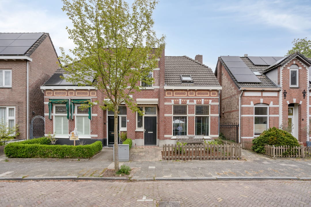 Photo 2 of Dommelhoefstraat 7