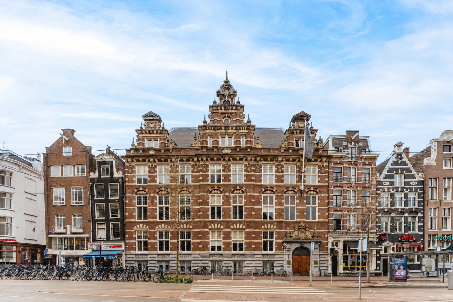 Bekijk foto 1 van Nieuwezijds Voorburgwal 162