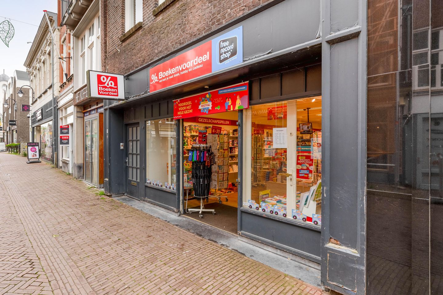 View photo 4 of Hoogstraat 16