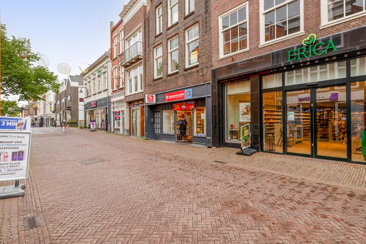 Hoogstraat 16