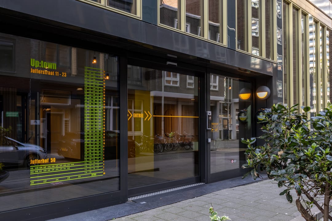 Photo 37 of Jufferstraat 21-H
