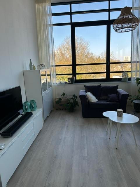 Foto 3 van Van Schendelstraat 1-53