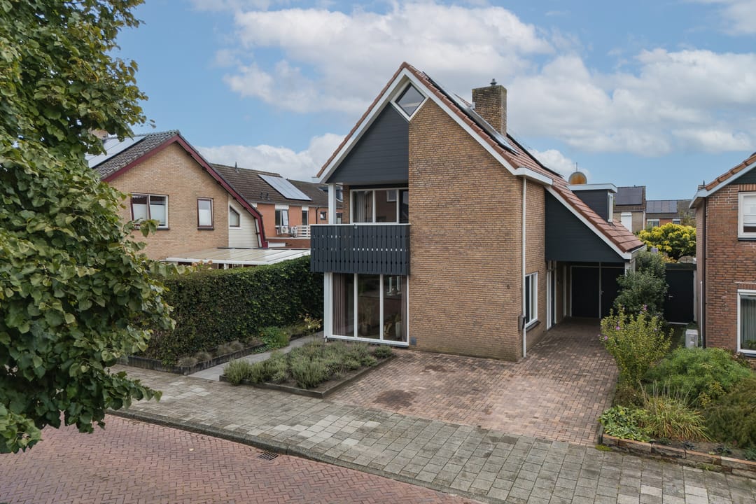 Foto 1 van van Bodelswingstraat 6