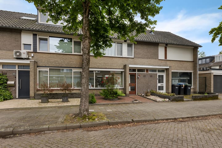 Photo 3 of Schermerstraat 17
