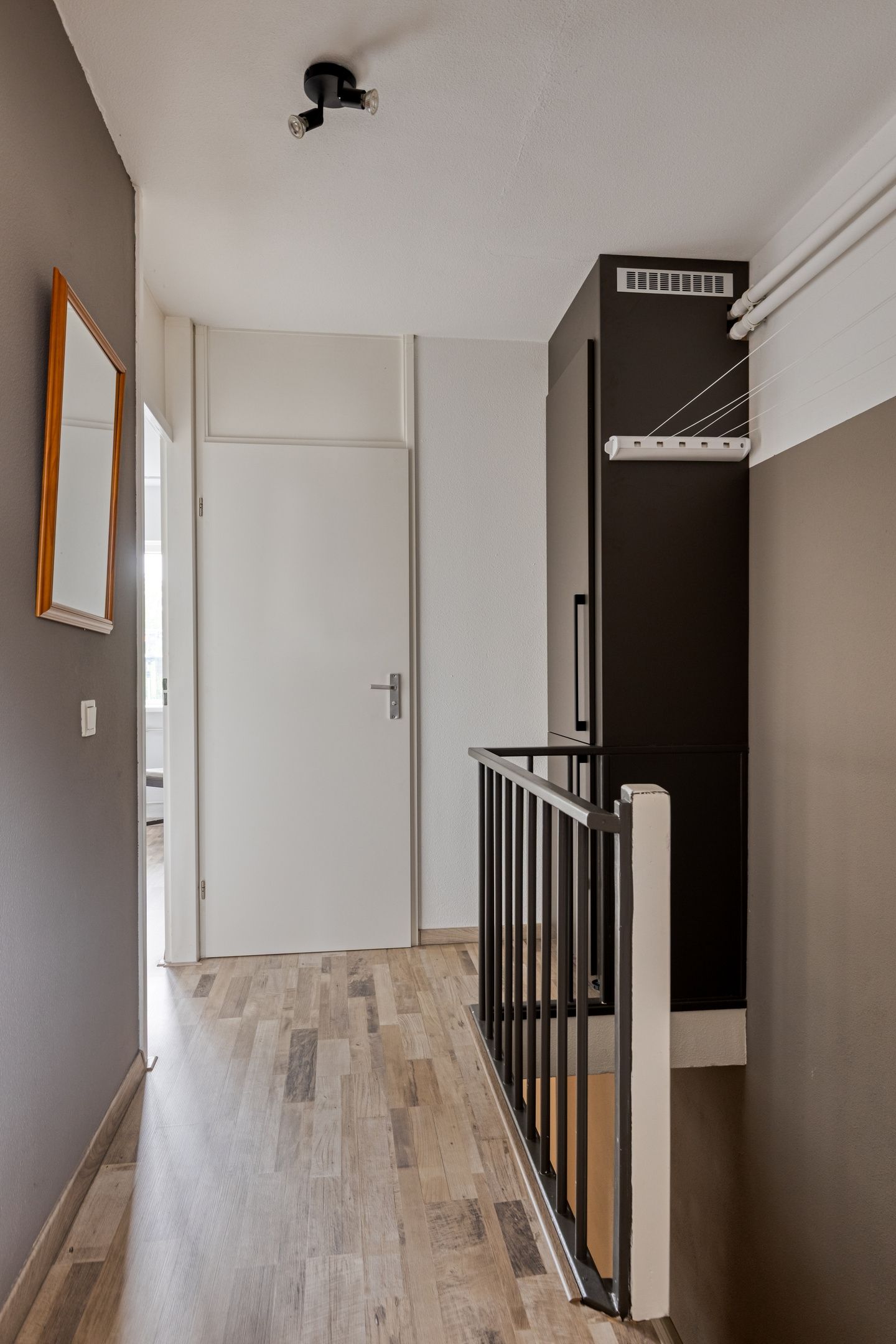 Photo 14 of Mede 49