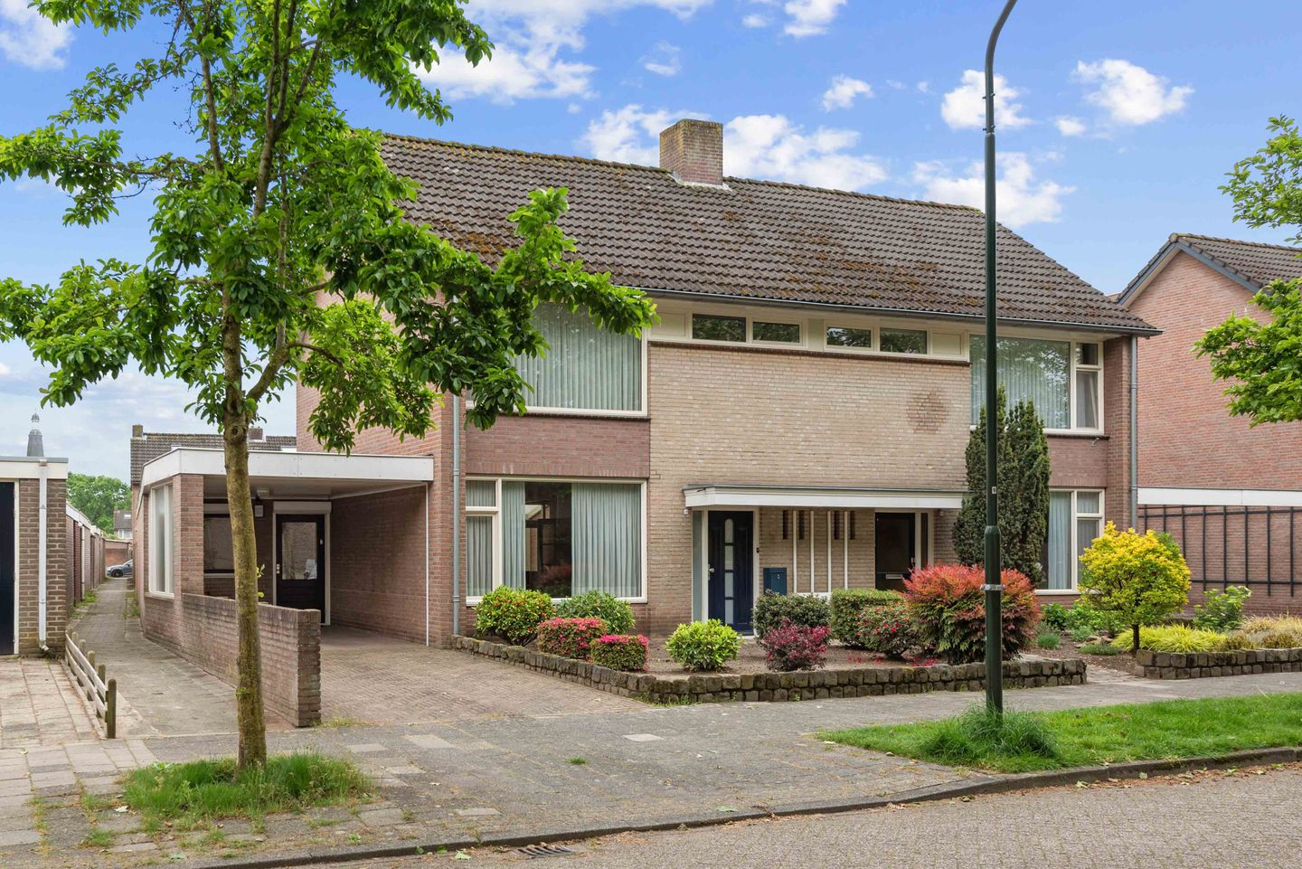 Foto 1 van Sint-Martenstraat 16