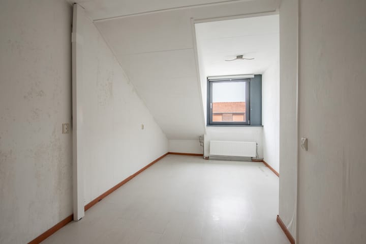 Tussenwoning te koop: Dr. Marga Klompéstraat 15, Landgraaf