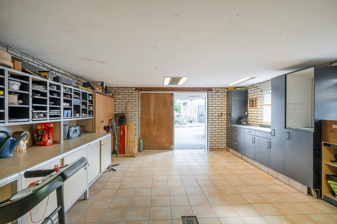 Photo 38 of Hoofdstraat 254
