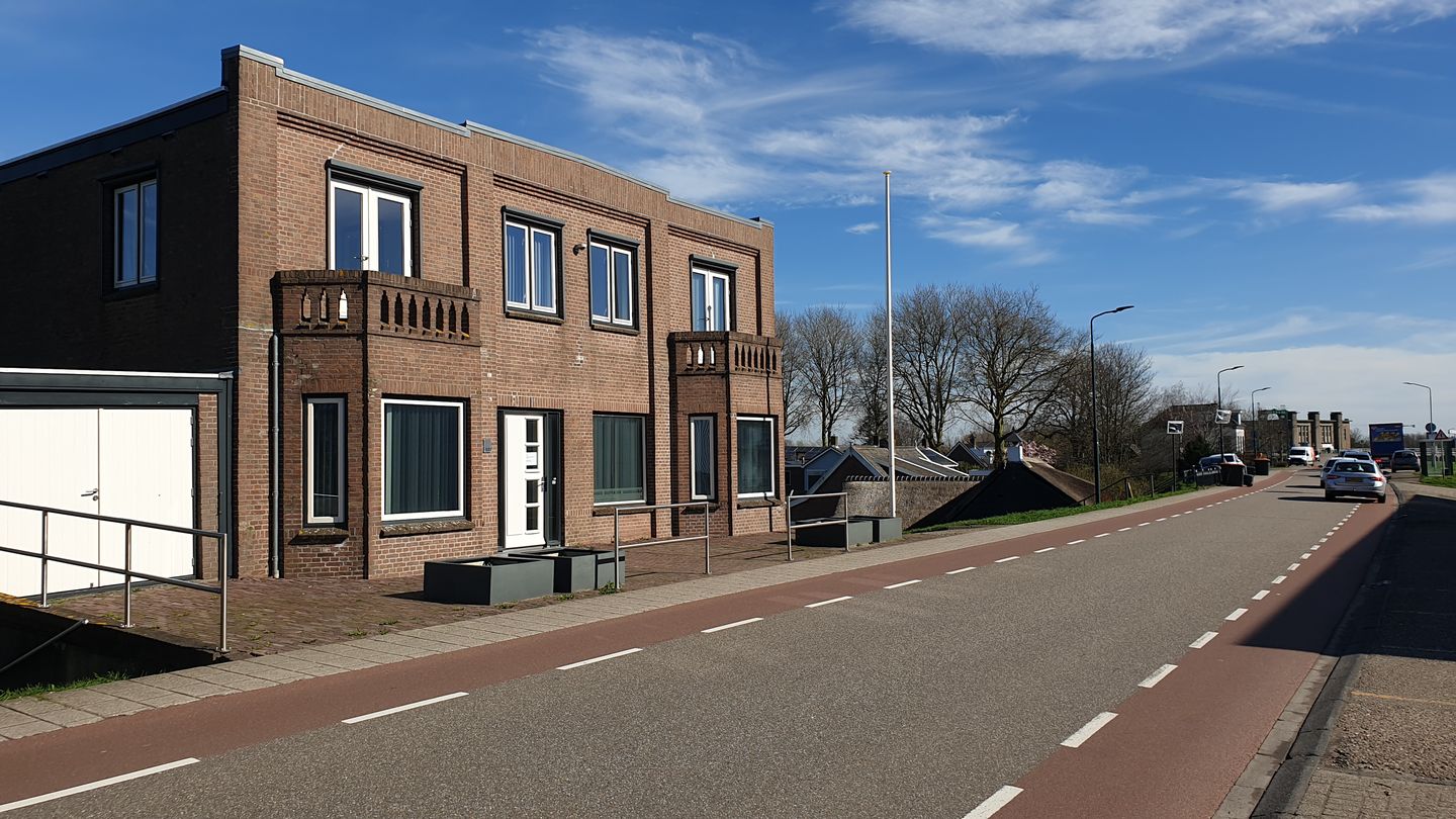 Bekijk foto 4 van Rivierdijk 551