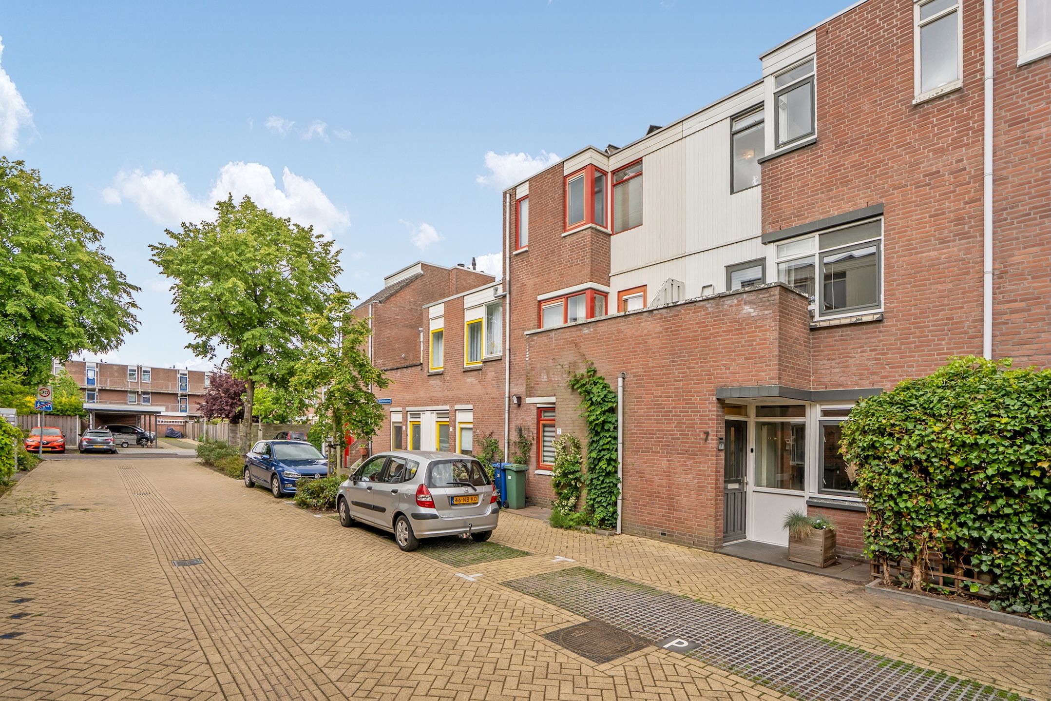 Photo 6 of Waterhoenstraat 7