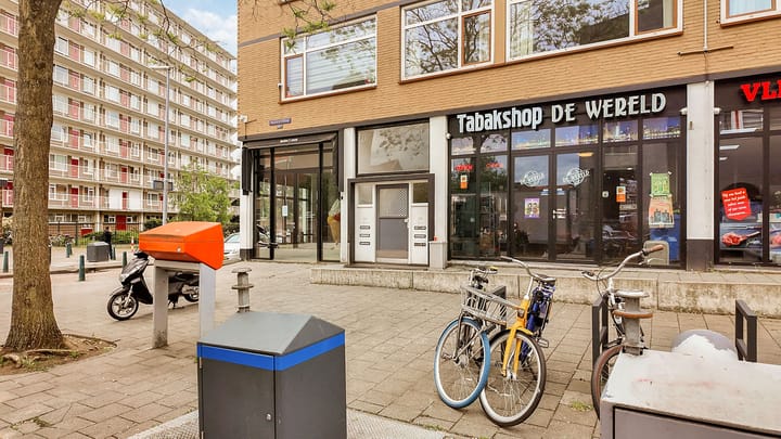 Photo 3 of Hellevoetstraat 67