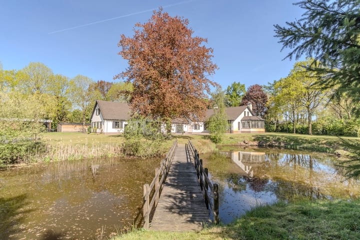 Foto 2 van Mezenlaan 10