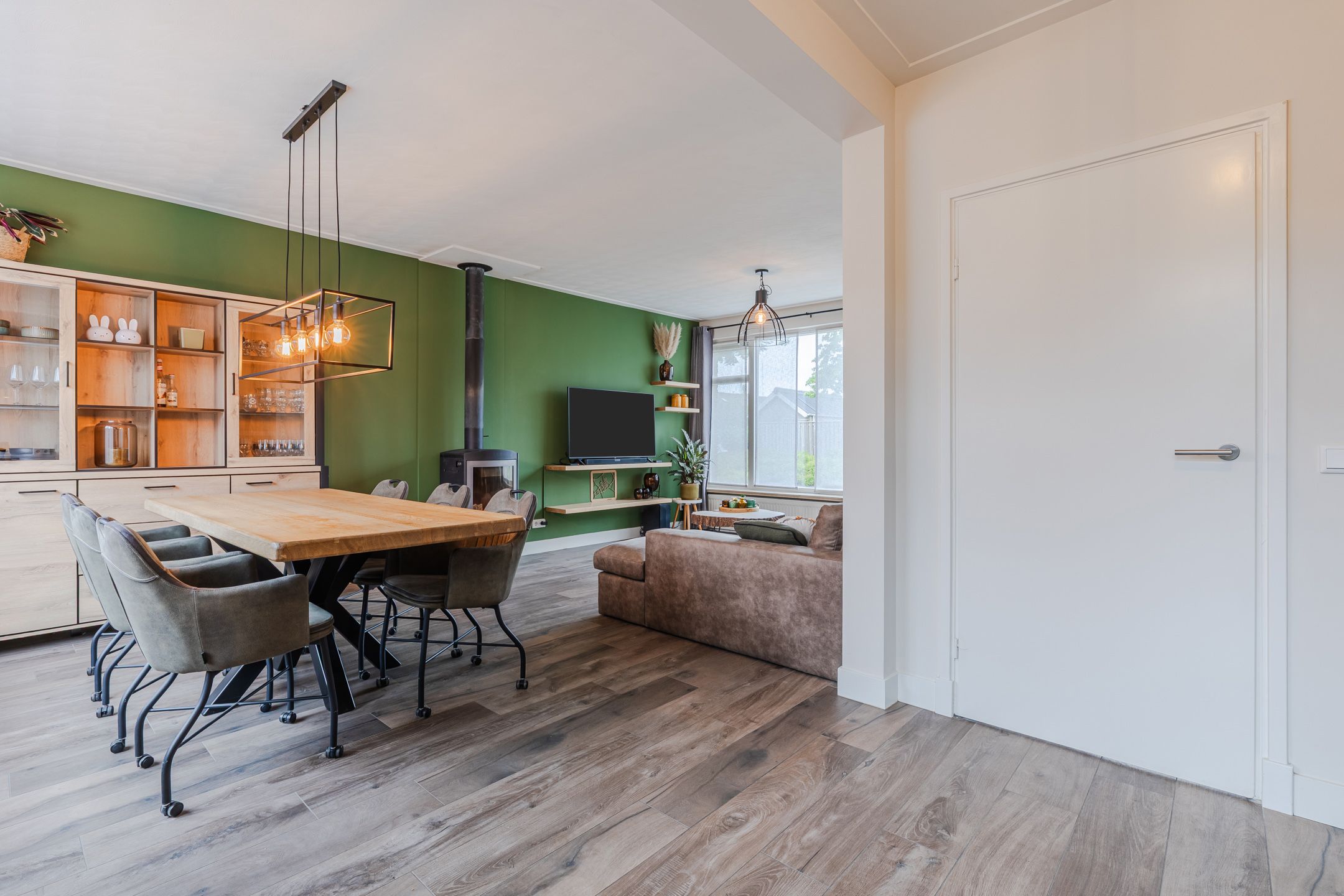 Photo 15 of Burgemeester Magneestraat 12