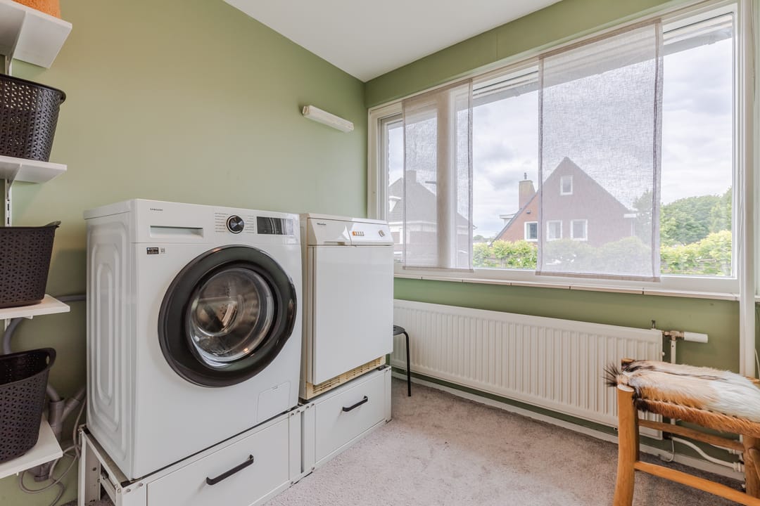 Photo 31 of Burgemeester Magneestraat 12